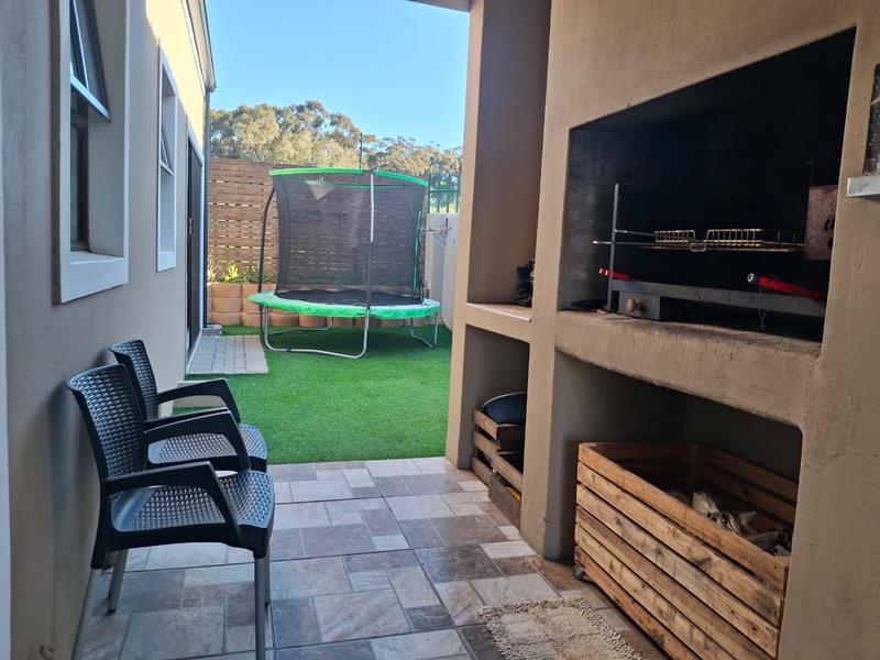 3 Bedroom Property for Sale in Glen Lilly Western Cape